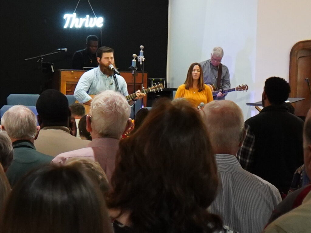 FBC Mebane's Sunday morning worship service